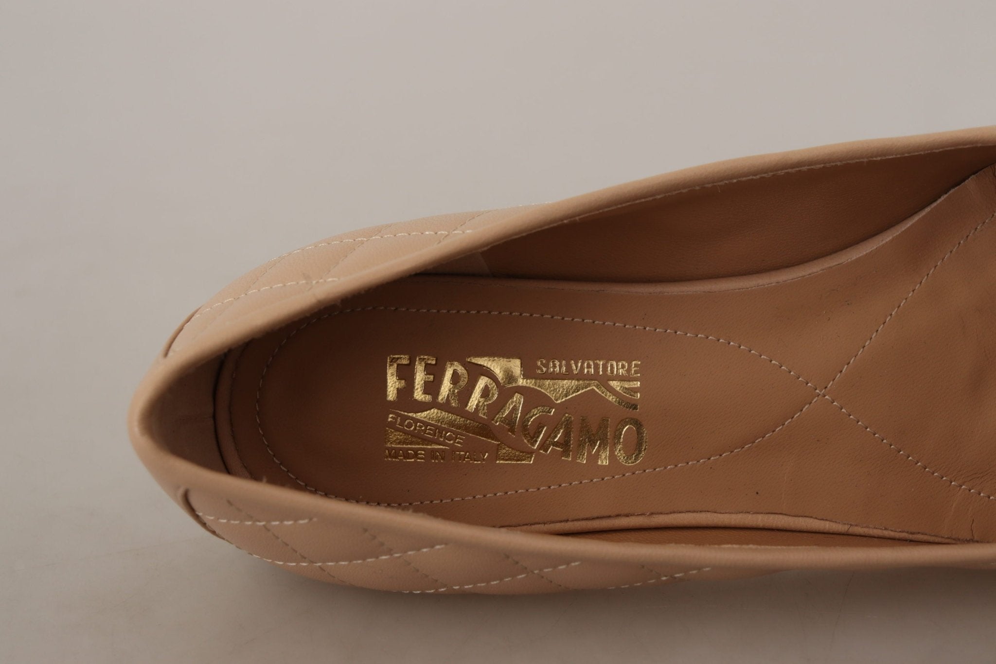 Salvatore Ferragamo Beige and Black Nappa Leather Ballet Flat Shoes - Fizigo
